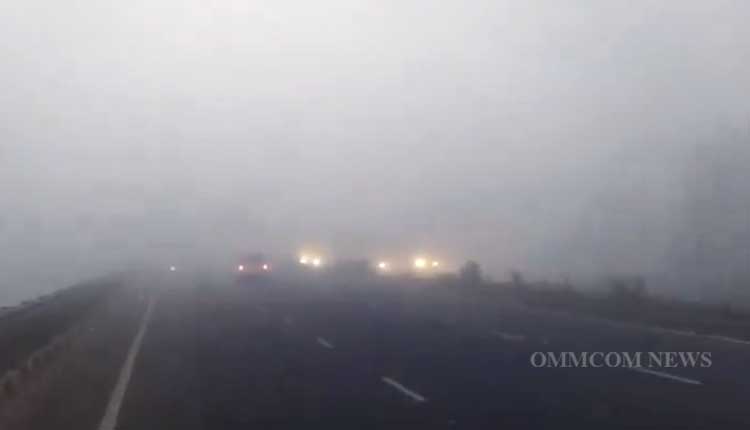 The twin cities of Cuttack and Bhubaneswar are engulfed in dense fog, which interferes with daily life and traffic flow.