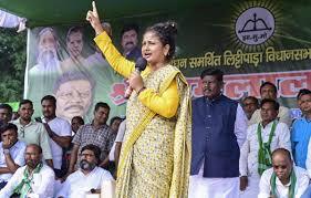 Kalpana Soren of the JMM is behind BJP candidate Muniya Devi by more than 3,000 votes in the Gandey seat.