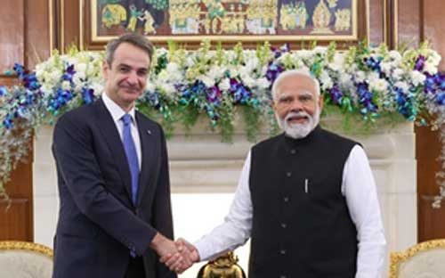 PM Mitsotakis and PM Modi reiterate their dedication to the India-Greece Strategic Partnership.